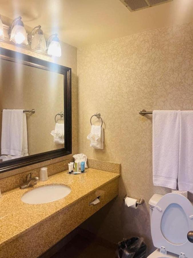 Senate Suites Extended Stay Hotel Topeka Dış mekan fotoğraf