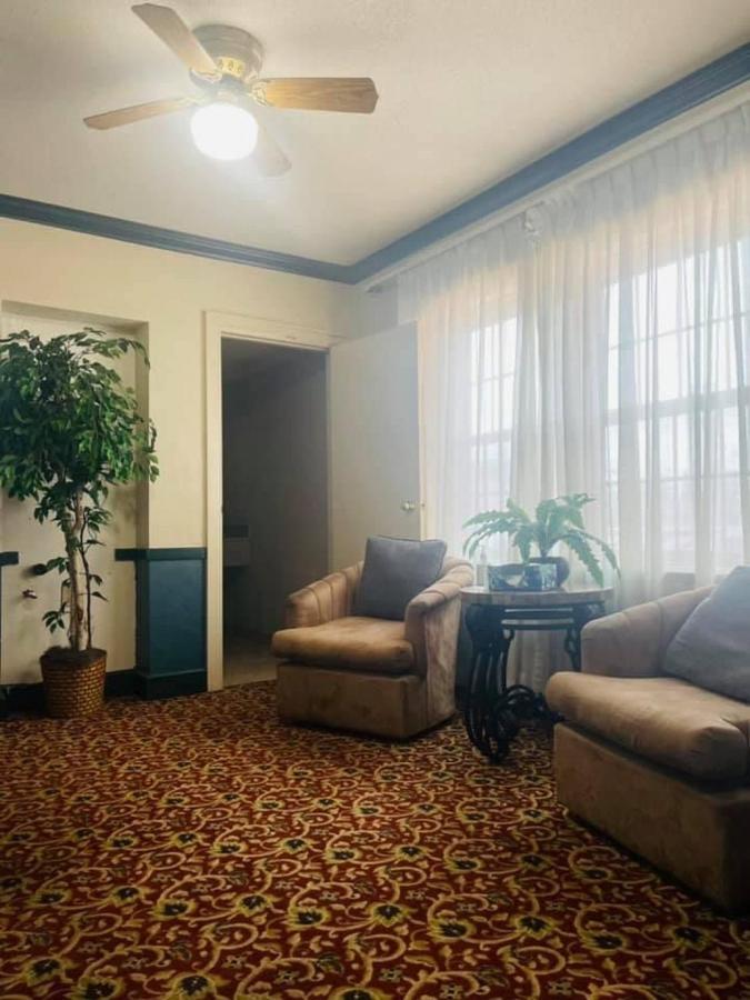 Senate Suites Extended Stay Hotel Topeka Dış mekan fotoğraf