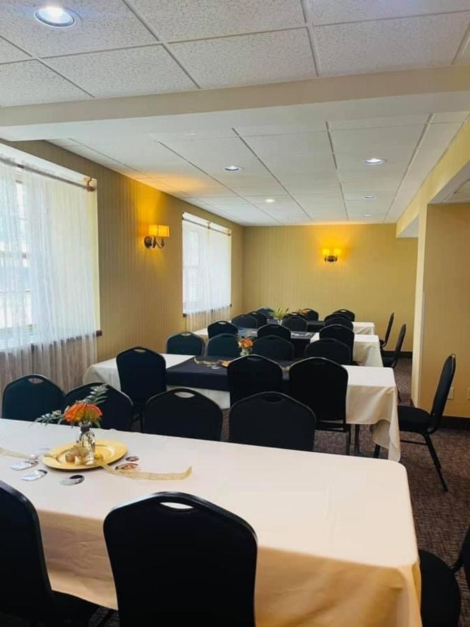 Senate Suites Extended Stay Hotel Topeka Dış mekan fotoğraf