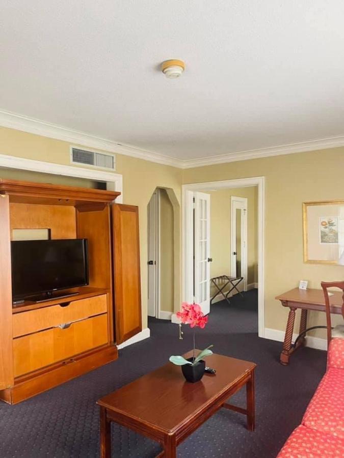 Senate Suites Extended Stay Hotel Topeka Dış mekan fotoğraf