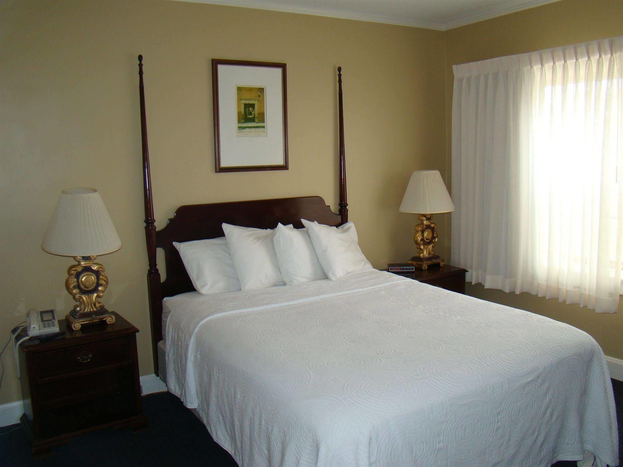 Senate Suites Extended Stay Hotel Topeka Dış mekan fotoğraf